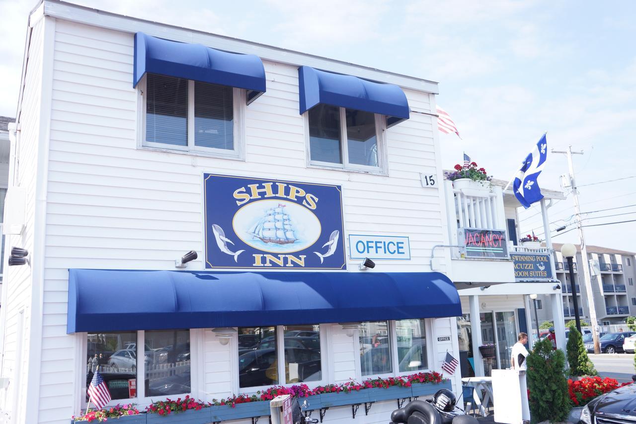 Ships Hotel